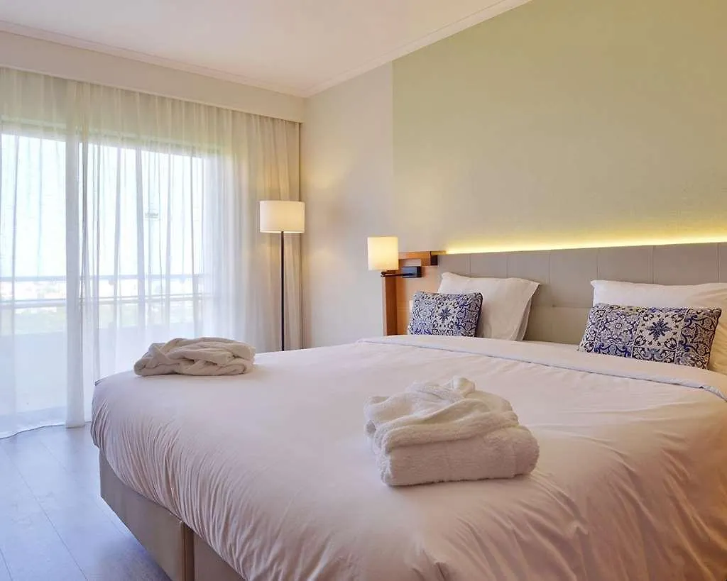 Holiday Inn Algarve Albufeira By Ihg 4*,  البرتغال