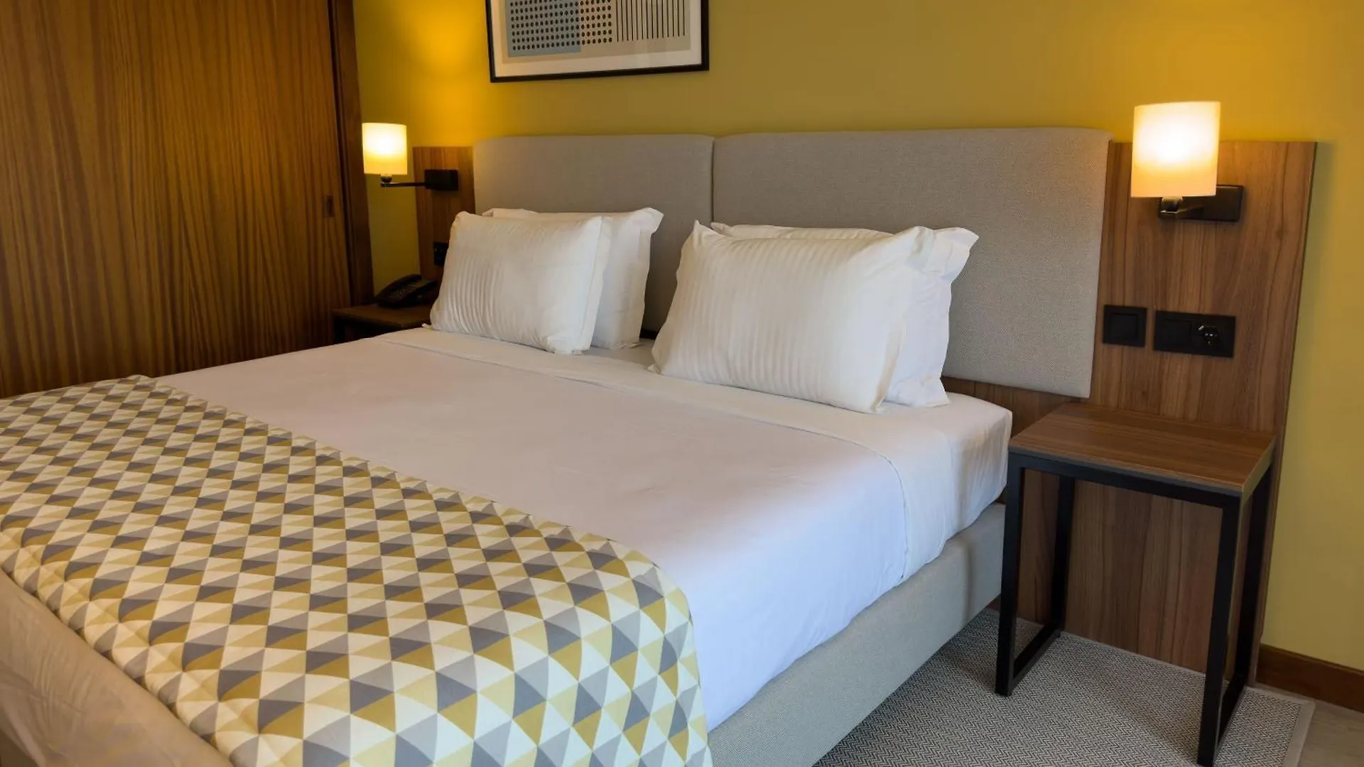 Holiday Inn Algarve Albufeira By Ihg