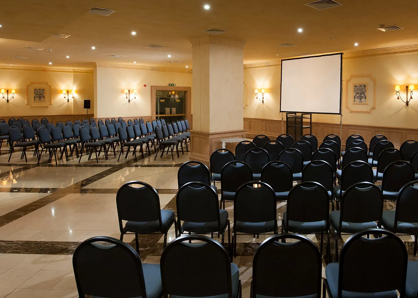 Holiday Inn Algarve Albufeira By Ihg Portugal